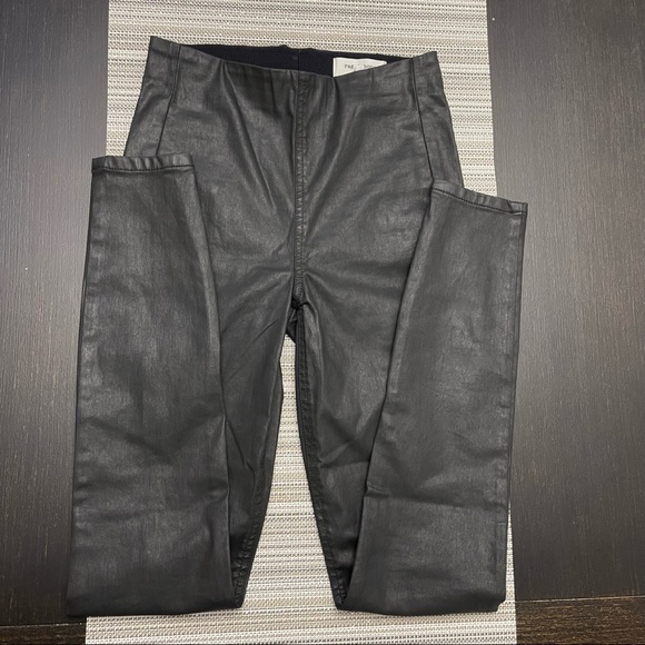 Rag & Bone jeggings with back pockets - Picture 5 of 5